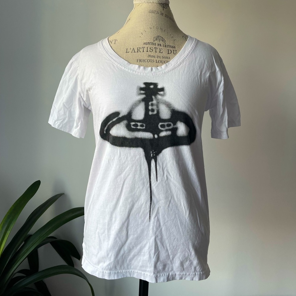 Vintage style white Tshirt
